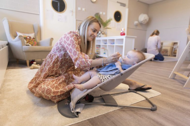 mamskinderopvang baby eten 768x512